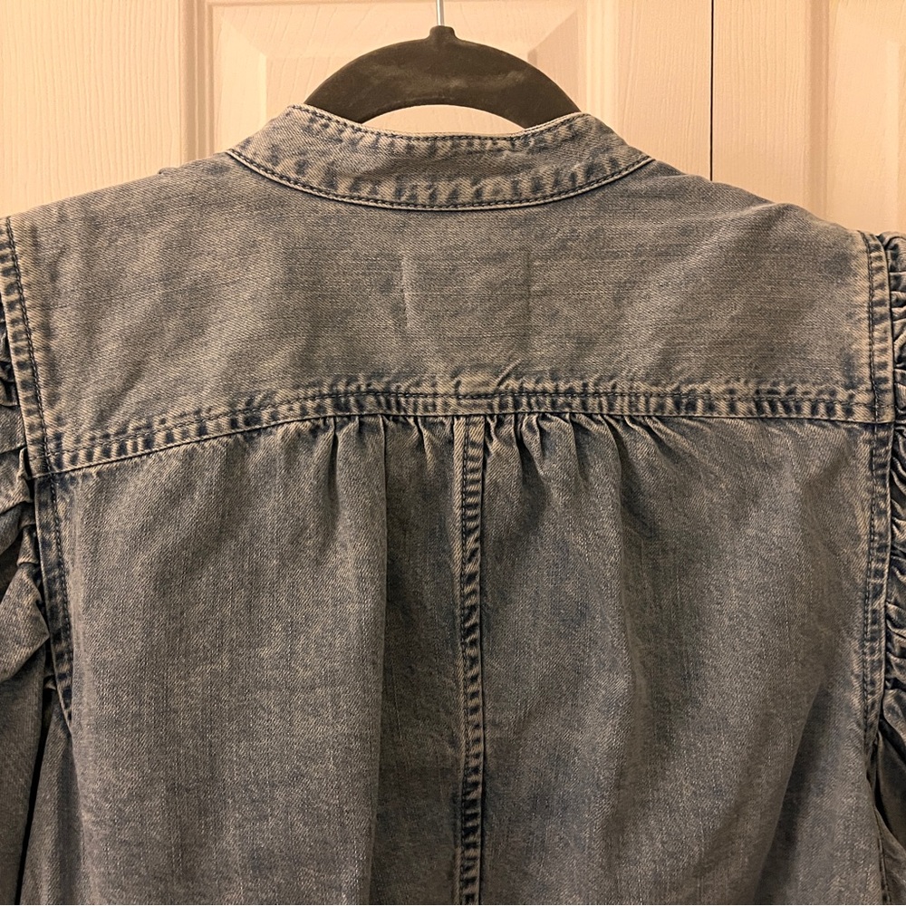 Frame Denim Button-Up Shirt with Puffed Sleeves - Picture 5 of 7